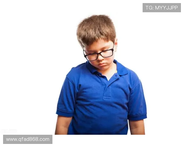 足球明星被小孩当众批评引发热议视频曝光引发网友热议 足球明星被小孩当众批评引发热议视频曝光引发网友热议