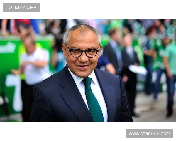 美国足球明星感染新冠病毒引发球迷担忧与媒体热议